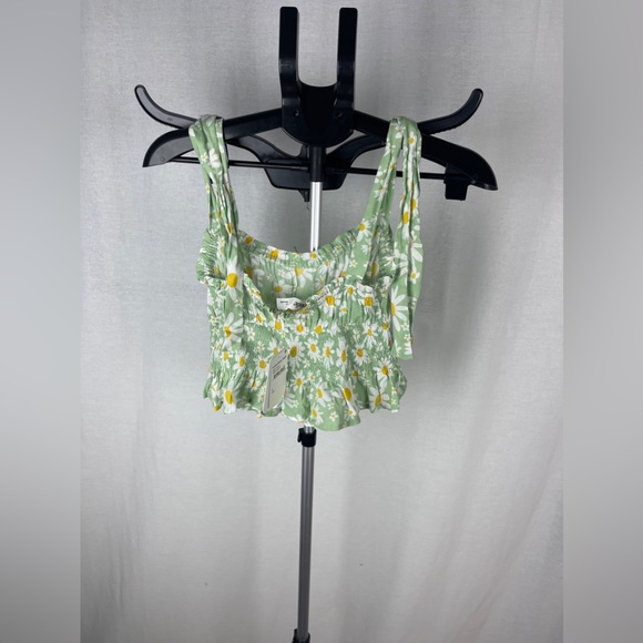 ELODIE Green Floral Tie Shoulder Smocked Crop Tank Size Small NWT - Picture 6 of 10